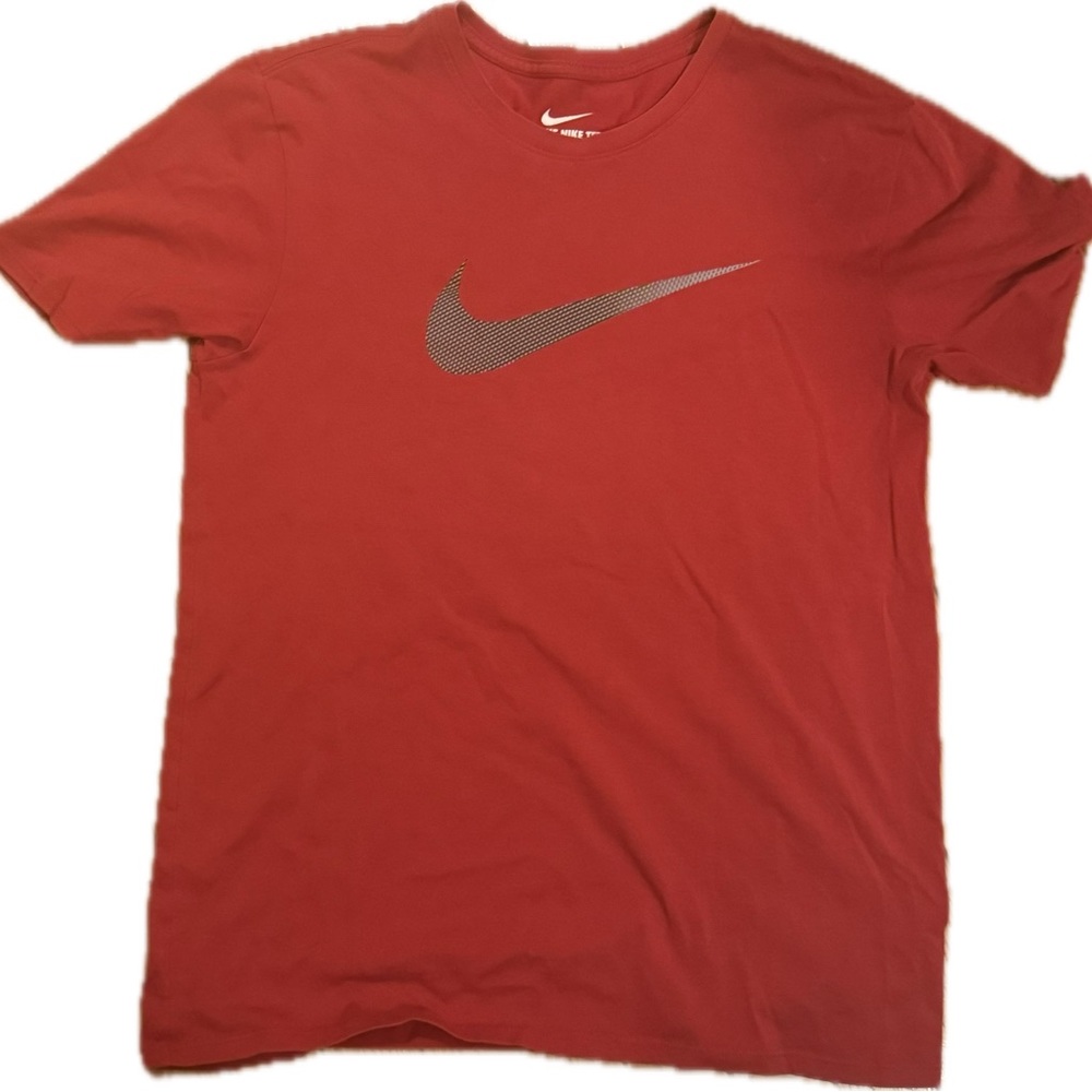 Nike Men’s Short Sleeve Tee DriFit Red Size Medium